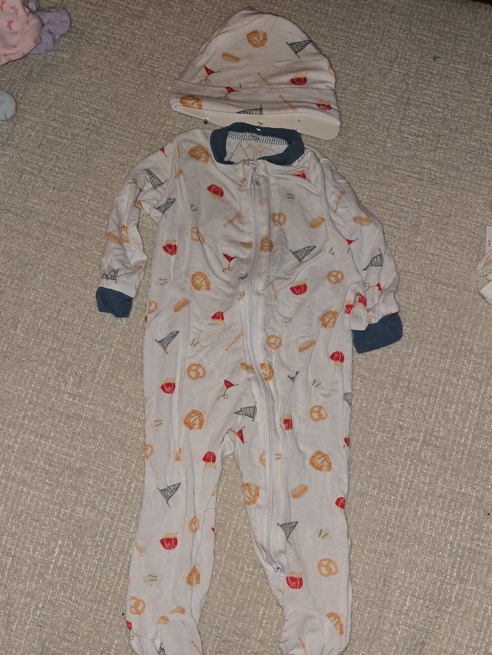 Milkberry Onesie & Hat